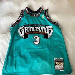 NWT Abdur-rahim jersey